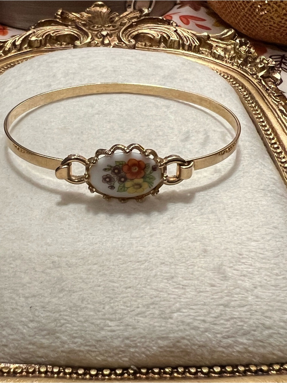 Vintage Avon Gold-Tone Porcelain Floral Bracelet with Orange and Yellow Flowers